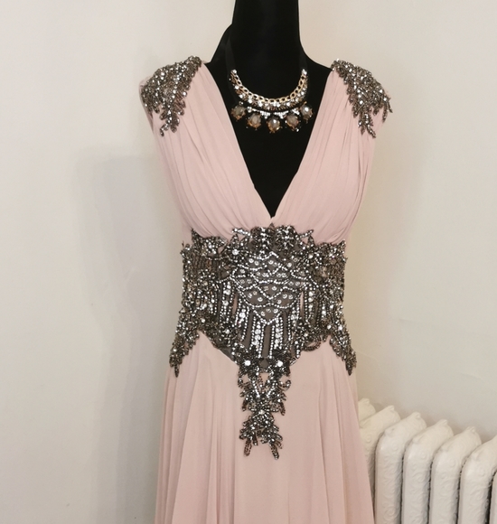 Exquisite pink gown, size small - Picture 1 of 2